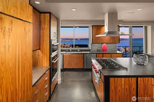 111 W Highland Dr, Seattle, WA 98119 - Photo 13