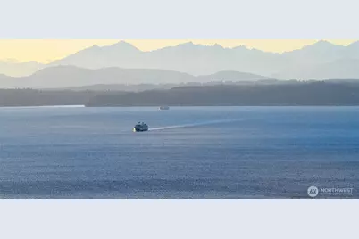 2125 1st Avenue #3202, Seattle, WA 98121 - Photo 3