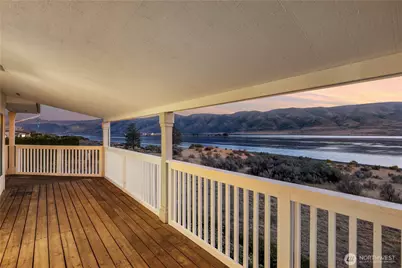 514 Island View SW, Mattawa, WA 99349 - Photo 3