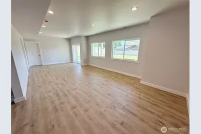 2526 1st Street SE, East Wenatchee, WA 98802 - Photo 23