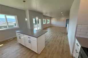 2526 1st St SE, East Wenatchee, WA 98802 - Photo 11