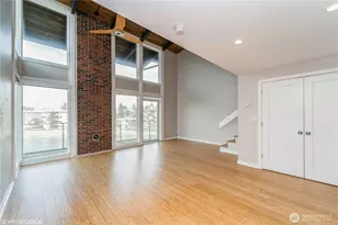 3717 Beach Dr SW, Seattle, WA 98116 - Photo 3