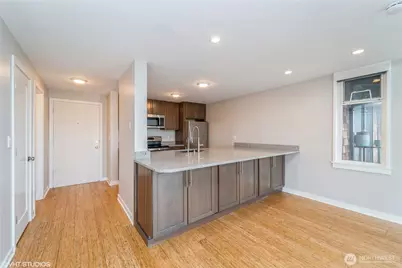 3717 Beach Drive SW #319, Seattle, WA 98116 - Photo 5