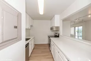 1221 Harbor Ave SW, Seattle, WA 98116 - Photo 5