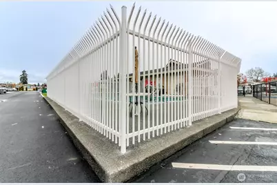 210 37th St SE #8, Auburn, WA 98002 - Photo 29