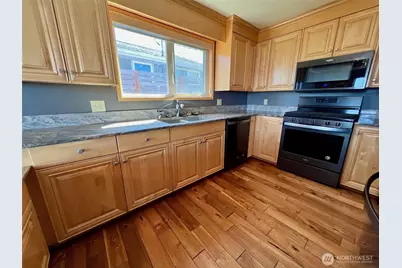 1412 Bonnie View Acres Road, Oak Harbor, WA 98277 - Photo 7