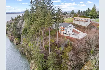 572 Columbia Street, Cathlamet, WA 98612 - Photo 1