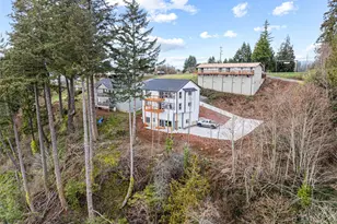 572 Columbia St, Cathlamet, WA 98612 - Photo 29