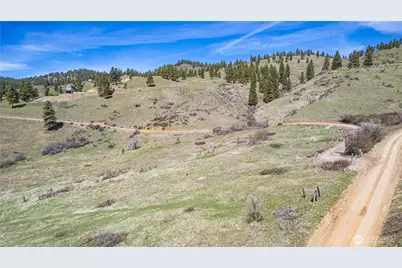 9640 Nahahum Canyon Road, Cashmere, WA 98815 - Photo 3