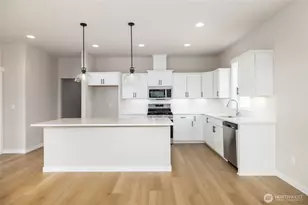 804 Parkland Loop, Sedro Woolley, WA 98284 - Photo 11