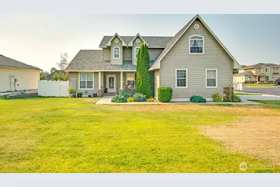600 N Bluff West Drive, Moses Lake, WA 98837 - Photo 1