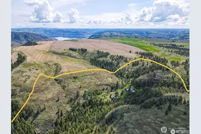 39297 Halverson Canyon Road N, Creston, WA 99117 - Photo 23