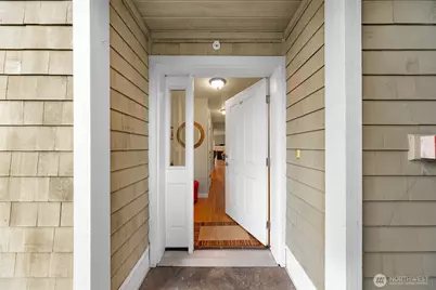 8075 Harborview Road #101, Blaine, WA 98230 - Photo 3