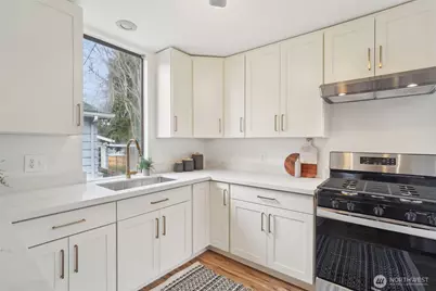 1420 N 50th Street, Seattle, WA 98103 - Photo 9
