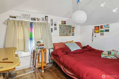 2209 E Roanoke Street, Seattle, WA 98112 - Photo 9