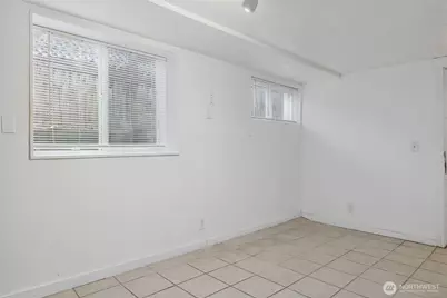 2209 E Roanoke Street, Seattle, WA 98112 - Photo 19