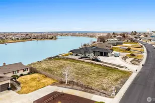 418 N Crestview Dr, Moses Lake, WA 98837 - Photo 1