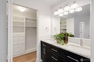 701 Galer St, Seattle, WA 98109 - Photo 11