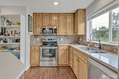 18054 36th Avenue S #386, SeaTac, WA 98188 - Photo 7