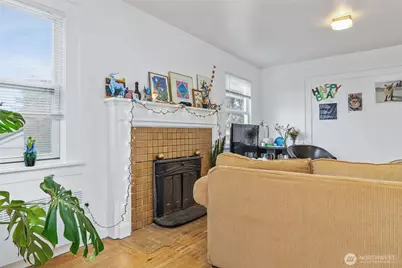 2209 E Roanoke Street, Seattle, WA 98112 - Photo 9