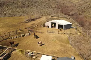 81B Golden Rd, Oroville, WA 98844 - Photo 23