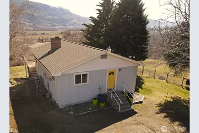 81 B Golden Road, Oroville, WA 98844 - Photo 3