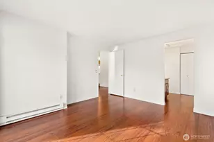 12389 SE 41st Ln, Bellevue, WA 98006 - Photo 15