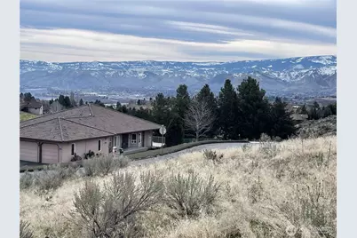 236 Stoneybrook Lane, Wenatchee, WA 98801 - Photo 3