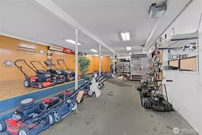 1413 112th Street S, Tacoma, WA 98444 - Photo 9