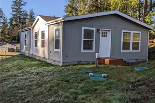 464 Sycamore Rd, Coupeville, WA 98239 - Photo 3