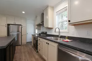 464 Sycamore Rd, Coupeville, WA 98239 - Photo 17