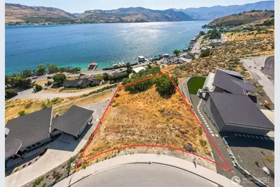 209 Apple Avenue, Chelan, WA 98816 - Photo 1