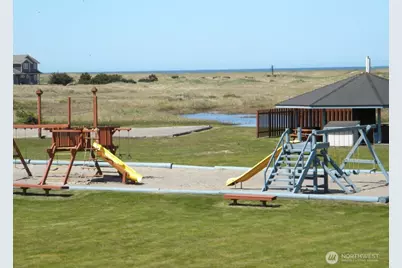 210 NW 26th Street #115-16, Long Beach, WA 98631 - Photo 33