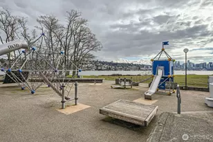 2309 N Northlake Way, Seattle, WA 98103 - Photo 23