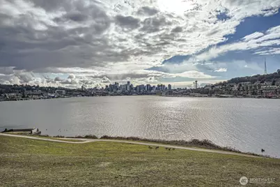 2309 N Northlake Way #5, Seattle, WA 98103 - Photo 19