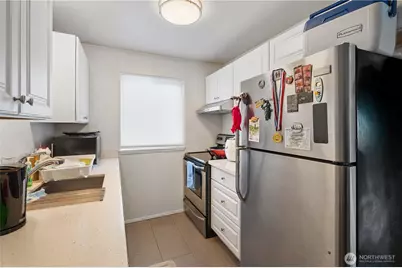 3046 SW Avalon Way, Seattle, WA 98126 - Photo 9