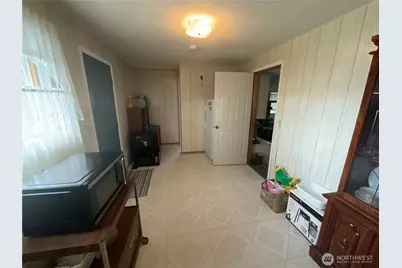 545 SE O'Leary Street, Oak Harbor, WA 98277 - Photo 15
