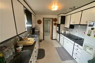 545 SE O'leary St, Oak Harbor, WA 98277 - Photo 11