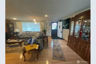 545 SE O'Leary Street, Oak Harbor, WA 98277 - Photo 9