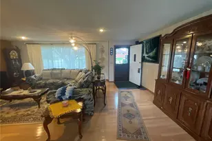 545 SE O'leary St, Oak Harbor, WA 98277 - Photo 9