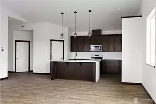 758 NW Shire St, Oak Harbor, WA 98277 - Photo 9