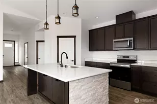 758 NW Shire St, Oak Harbor, WA 98277 - Photo 11