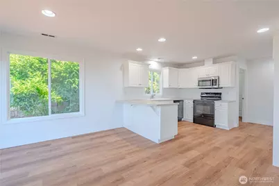 642 E Pioneer Loop, La Center, WA 98629 - Photo 11