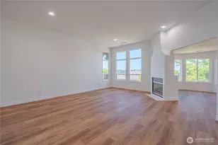 642 E Pioneer Loop, La Center, WA 98629 - Photo 5