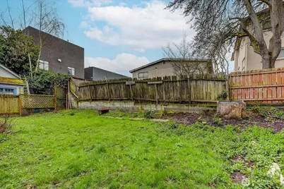 4509 Eastern Avenue N #1-3, Seattle, WA 98103 - Photo 35