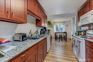 4509 Eastern Ave N, Seattle, WA 98103 - Photo 5