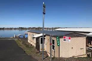 1804 W Marina Dr, Moses Lake, WA 98837 - Photo 1