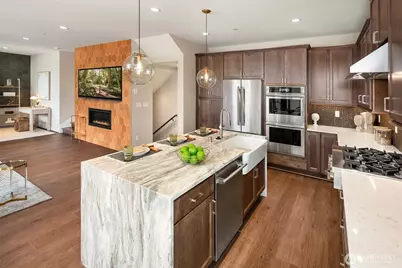 10823 (Hs 94) 120th Lane NE #E, Kirkland, WA 98033 - Photo 15