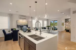 10823 (Hs 94) 120th Ln NE, Kirkland, WA 98033 - Photo 3