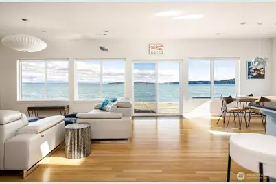 2190 Mariner Beach Drive, Oak Harbor, WA 98277 - Photo 5